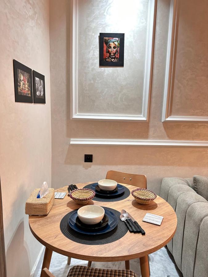 Luxueux Studio A Cote De Mcdo & Zara Maarif Касабланка Екстер'єр фото